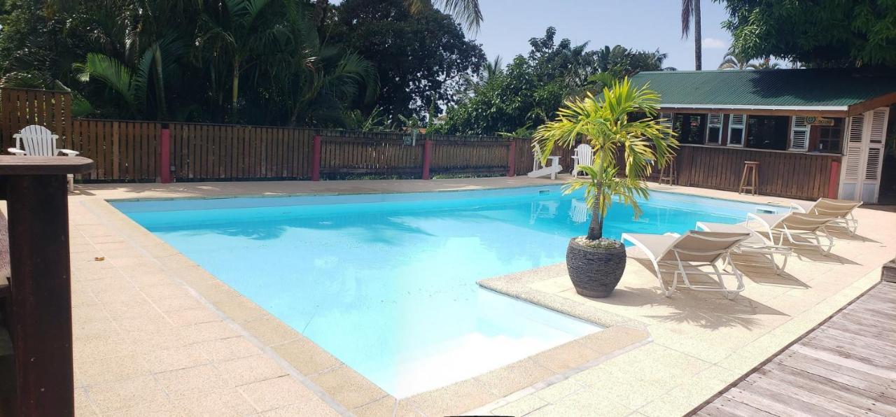 Les Bananes Vertes Ecolodges Saint-Claude Ngoại thất bức ảnh